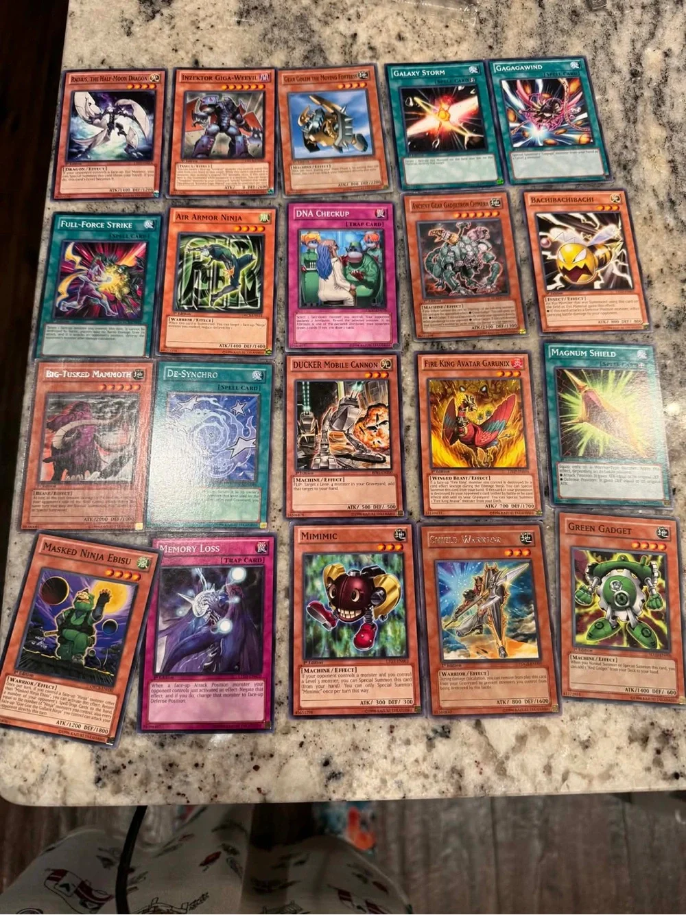 Yu-Gi-Oh! 160 Card Lot - Mixed Colors YGO2-9